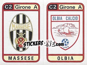 Sticker Scudetto Massese / Olbia - Calciatori 1983-1984 n. 556 - Panini