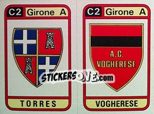 Sticker Scudetto Torres / Vogherese - Calciatori 1983-1984 n. 559 - Panini