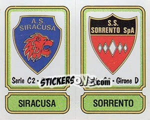 Sticker Scudetto Siracusa / Sorrento - Calciatori 1981-1982 n. 565 - Panini