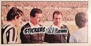 Sticker Sorteggio Del Campo E Del Calcio D'Inizio - Calciatori 1974-1975 - Panini