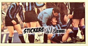 Sticker Interruzione della gara per infortunio - Calciatori 1974-1975 n. 307 - Panini