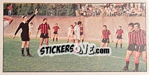 Cromo Calcio di punizione indiretto o di «seconda» - Calciatori 1974-1975 - Panini