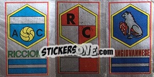Sticker Scudetto Riccione / Rimini / Sangiovannese - Calciatori 1974-1975 n. 612 - Panini