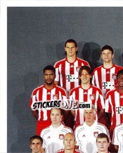 Sticker 2010/2011 Team Photo (1) - Fc Bayern München 2010-2011 n. 2 - Panini