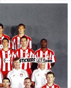 Sticker 2010/2011 Team Photo (3) - Fc Bayern München 2010-2011 n. 4 - Panini