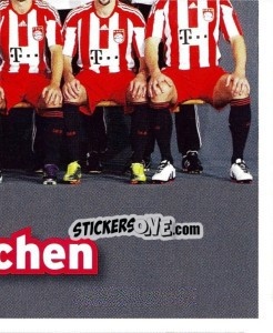 Sticker 2010/2011 Team Photo (6) - Fc Bayern München 2010-2011 n. 7 - Panini