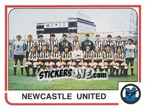 Sticker Newcastle United Team - UK Football 1983-1984 n. 421 - Panini