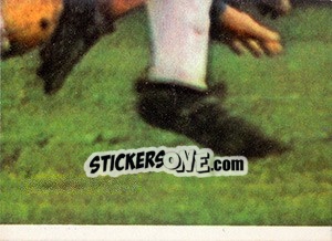Sticker George Best (Manchester United v Ipswich Town) - Sellers Ltd. English Football 1971-1972 n. 57L - Top Trumps
