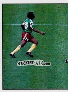 Sticker Cameroon v Argentina (puzzle 1) - UK Football 1990-1991 - Panini