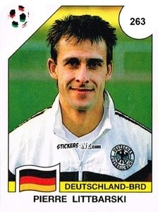 Sticker Pierre Littbarski - Campeonato De Futebol Mundial 1990 n. 263 - Panini