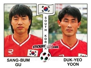 Sticker Sang-Bum Gu / Duk-Yeo Yoon - Campeonato De Futebol Mundial 1990 n. 320 - Panini
