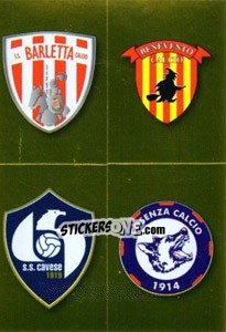 Sticker Scudetto (Barletta - Benevento - Cavese - Cosenza) - Calciatori 2010-2011 n. 662 - Panini