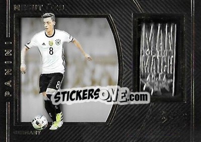 Sticker Mesut Ozil - Black Gold Soccer 2016-2017 - Panini