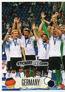 Sticker Winner (puzzle 1) - FIFA 365: 2017-2018 n. 22 - Panini