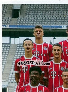 Sticker Mannschaft (puzzle 1) - FC Bayern München 2017-2018 n. 2 - Panini