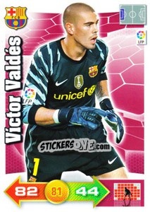 Sticker Víctor Valdés - Liga BBVA 2010-2011. Adrenalyn XL n. 55 - Panini