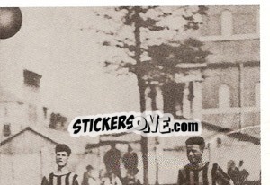 Sticker Carmignato respinge su Moretti in un derby (Puzzle) - Inter Story Dal 1908 Al 1930 - Masters Edizioni