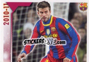 Sticker Pique in action (1 of 2) - FC Barcelona 2010-2011 - Panini