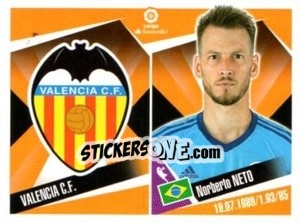 Sticker Escudo / Norberto Neto - Liga 2017-2018. South America n. 215 - Panini