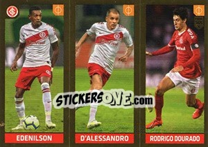 Sticker Edenilson / Andrés D'Alessandro / Rodrigo Dourado - FIFA 365 2020. 448 stickers version n. 342 - Panini