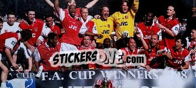 Figurina F.A. Cup Winners - Arsenal The Double 1998 - Futera