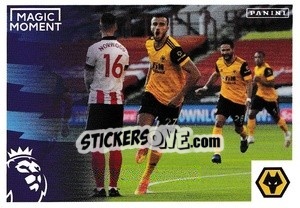 Sticker Romain Saïss (Magic Moment) - Premier League Inglese 2020-2021 - Panini