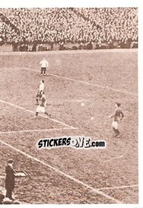 Sticker Foltissimo pubblico in Inghilterra (Puzzle) - Milan Nella Storia Dal 1899 Al 1930 n. 130 - Masters Edizioni