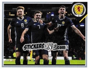 Sticker James Forrest / Andy Robertson v Israel 20 November, 2018 - Scotland Official Campaign 2021 n. 107 - Panini