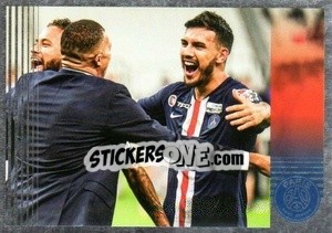 Sticker Leandro Paredes  (en action) - Paris Saint-Germain 50 ans n. 48 - Panini