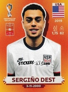 Sticker Sergiño Dest - FIFA World Cup Qatar 2022. International Edition - Panini
