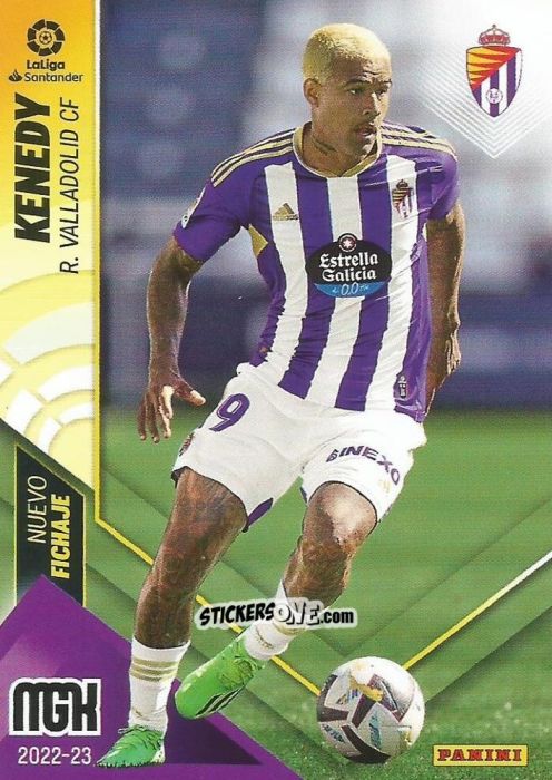 Figurina Kenedy - Liga 2022-2023. Megacracks n. 484 - Panini