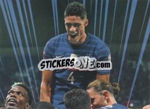 Cromo Raphael Varane Esulta 1 - Au plus près des Bleus 2022 n. 29 - Panini