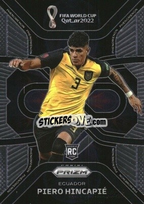 Sticker Piero Hincapie - FIFA World Cup Qatar 2022. Prizm - Panini