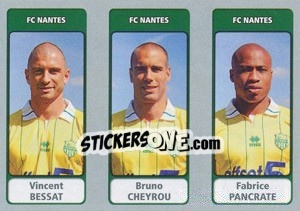 Sticker Vincent Bessat / Bruno Cheyrou / Fabrice Pancrate - FOOT 2011-2012 - Panini