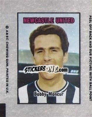 Sticker Bobby Moncur - Footballers 1970-1971
 - A&BC