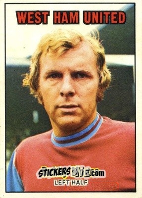 Sticker Bobby Moore - Footballers 1970-1971
 n. 242 - A&BC