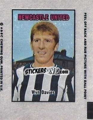 Sticker Wyn Davies - Footballers 1970-1971
 - A&BC