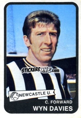 Sticker Wyn Davies - Footballers 1968-1969
 n. 42 - A&BC
