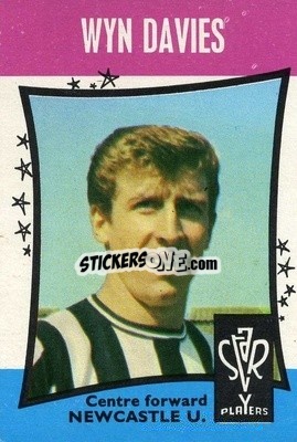 Sticker Wyn Davies - Footballers 1967-1968
 - A&BC