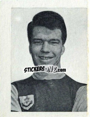 Sticker Alex Elder - Footballers 1966-1967
 n. 28 - A&BC