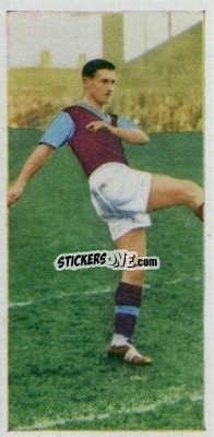 Sticker Jimmy McIlroy - Famous Footballers 1961
 - Primrose Confectionery
