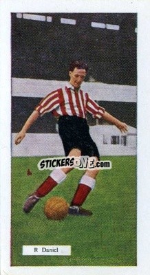 Cromo Ray Daniel - Footballers 1959-1960
 - NSS Famous
