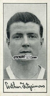 Sticker Arthur Fitzsimons - Famous Footballers (A4) 1956
 n. 32 - Barratt & Co.
