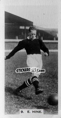 Sticker Ernie Hine - Footballers in Action 1934
 n. 9 - Gallaher Ltd.
