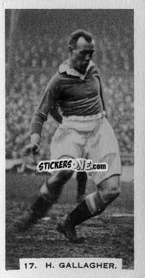 Sticker Hughie Gallacher - Footballers in Action 1934
 n. 17 - Gallaher Ltd.
