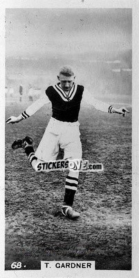 Sticker Tommy Gardner - Footballers in Action 1934
 n. 68 - Gallaher Ltd.
