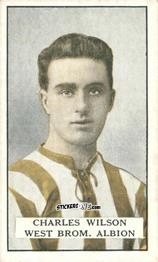Cromo C. Wilson - Famous Footballers 1925
 n. 83 - Gallaher Ltd.
