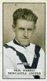 Figurina N. Harris - Famous Footballers 1925
 n. 63 - Gallaher Ltd.
