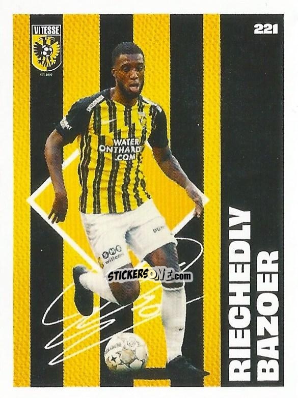 Sticker Riechedly Bazoer - Eredivisie Onze Voetbal helden 2021 n. 221 - Albert Heijn
