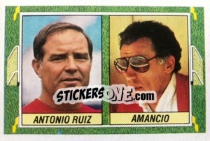 Sticker Antonio Ruiz/Amancio (1 con camiseta) - Liga Spagnola 1984-1985
 n. 371 - Colecciones ESTE